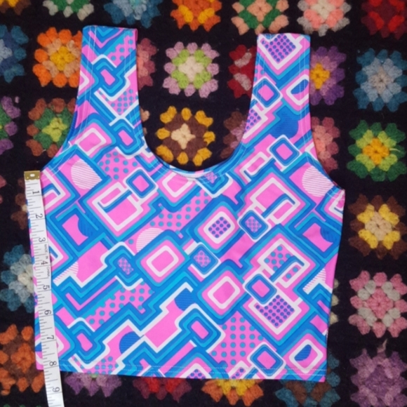 Eighties Print Crop Top - Picture 3 of 3